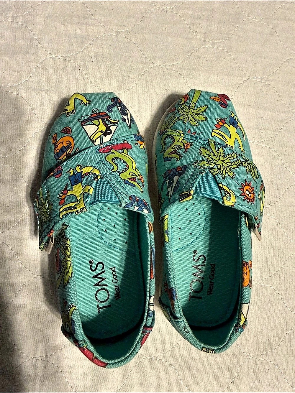 TOMS Alpargata Classic Printed Alpargata Flats in Blue & Yellow US 6